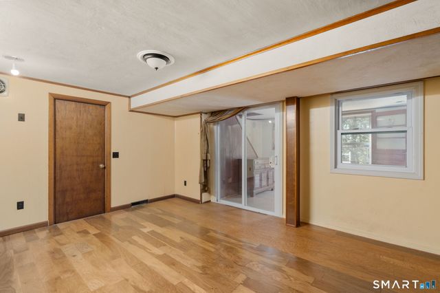 20 cedar Lane, Montville, CT 06382