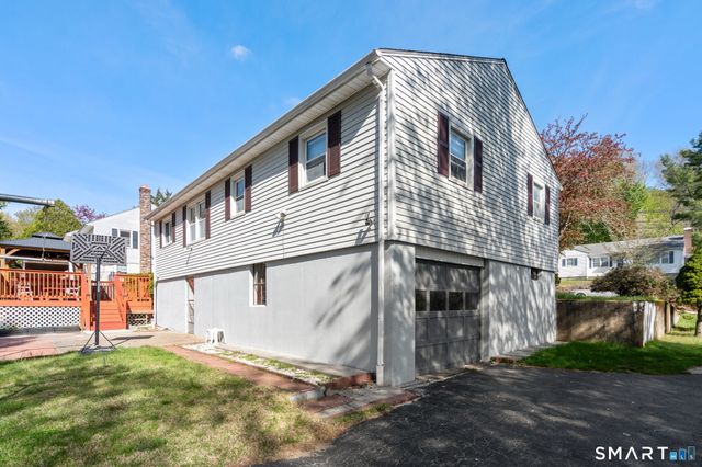 20 cedar Lane, Montville, CT 06382