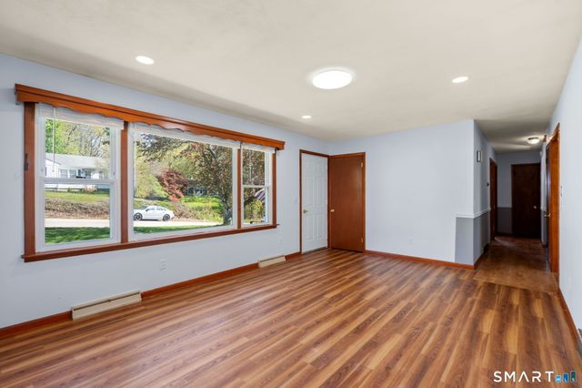 20 cedar Lane, Montville, CT 06382