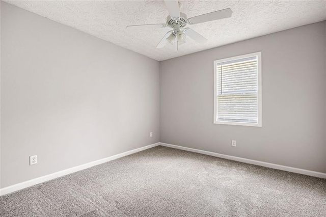 121 Greatwood Drive, White, GA 30184