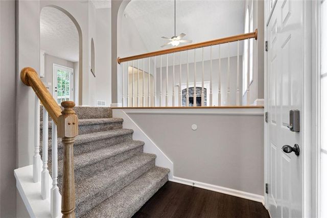 121 Greatwood Drive, White, GA 30184