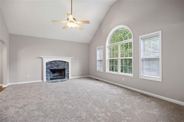 121 Greatwood Drive, White, GA 30184