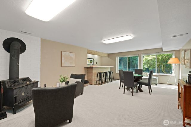 21806 NE 17th Court, Sammamish, WA 98074