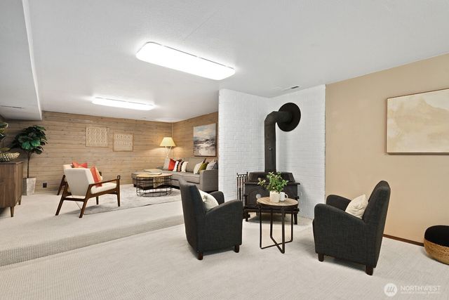 21806 NE 17th Court, Sammamish, WA 98074