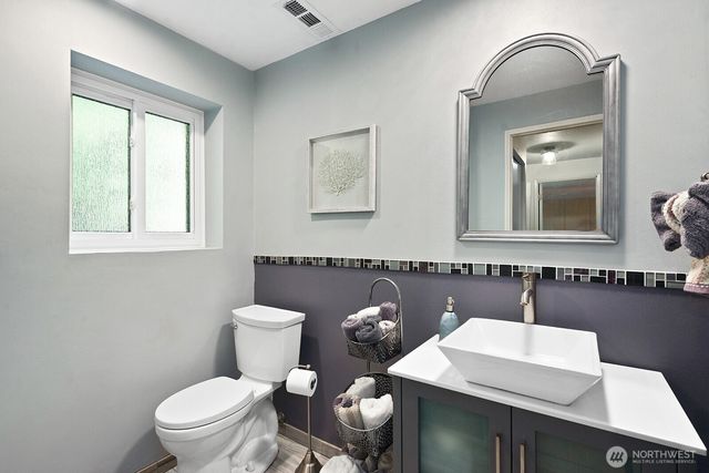 21806 NE 17th Court, Sammamish, WA 98074