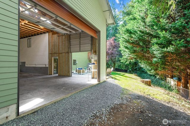 21806 NE 17th Court, Sammamish, WA 98074