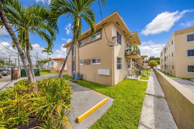 225 SW 18th Ave, Miami, FL 33135
