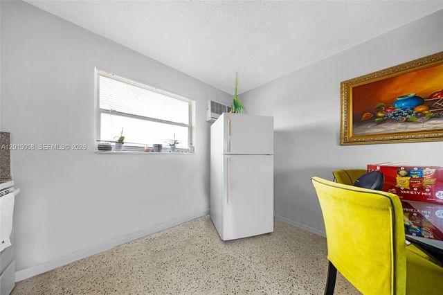225 SW 18th Ave, Miami, FL 33135