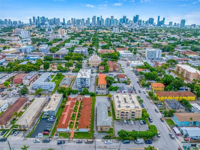225 SW 18th Ave, Miami, FL 33135
