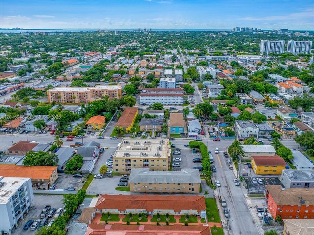 225 SW 18th Ave, Miami, FL 33135