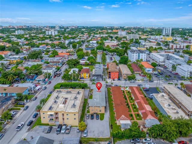 225 SW 18th Ave, Miami, FL 33135
