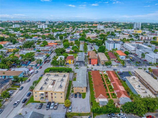 225 SW 18th Ave, Miami, FL 33135