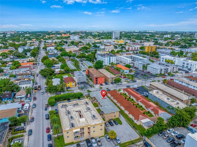 225 SW 18th Ave, Miami, FL 33135
