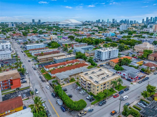 225 SW 18th Ave, Miami, FL 33135