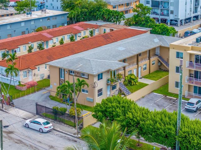 225 SW 18th Ave, Miami, FL 33135
