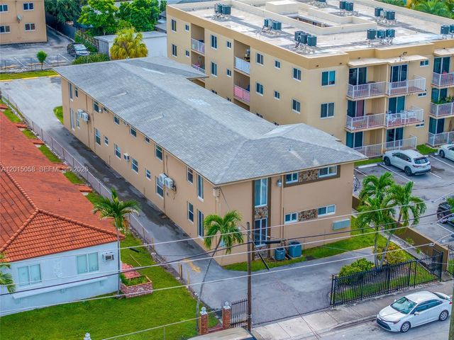 225 SW 18th Ave, Miami, FL 33135