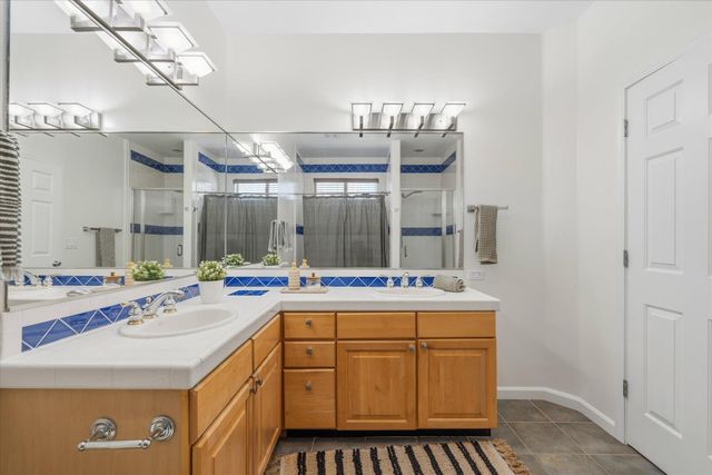 2121 Perkins Way, Sacramento, CA 95818