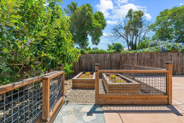 2121 Perkins Way, Sacramento, CA 95818