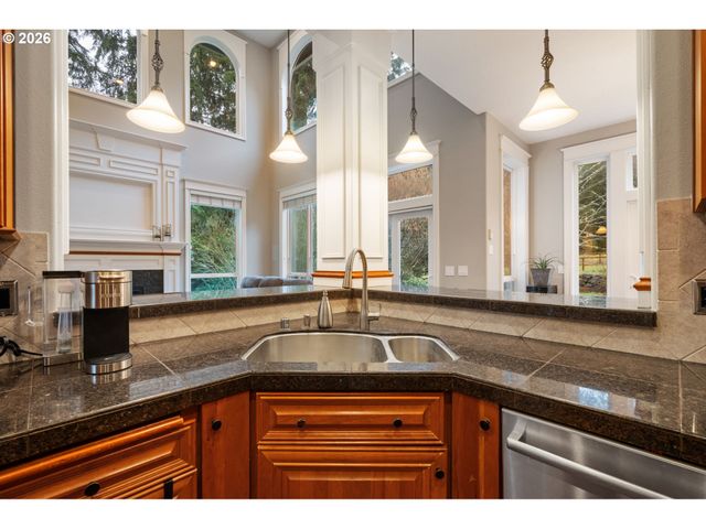 19110 Ne 232ND Ave, Brush Prairie, WA 98606