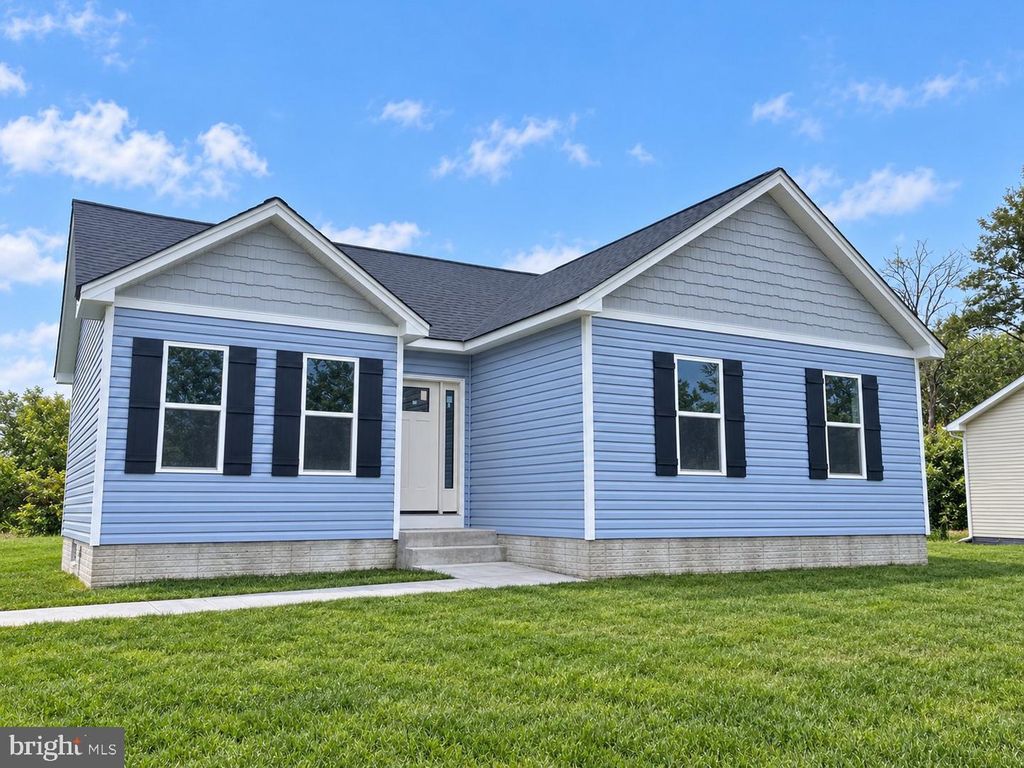 330 BLACKWELL RD, Colonial Beach, VA 22443