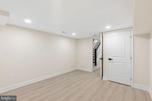 2416 E HOFFMAN ST, Baltimore, MD 21213
