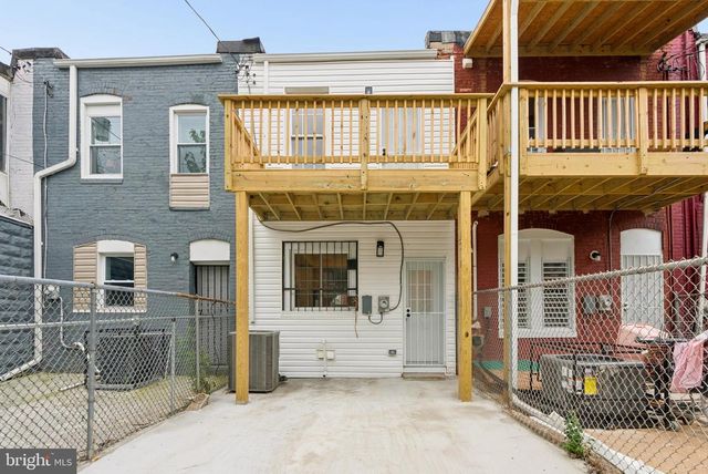 2416 E HOFFMAN ST, Baltimore, MD 21213
