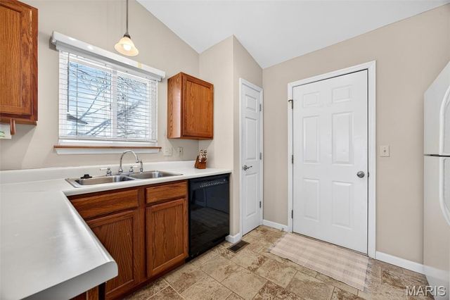 16090 Nantucket Island Drive, Wildwood, MO 63040