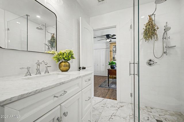 4231 E CATALINA Drive, Phoenix, AZ 85018
