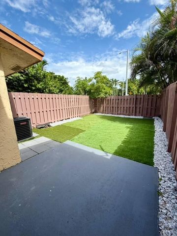 7745 BALBOA Street, Sunrise, FL 33351