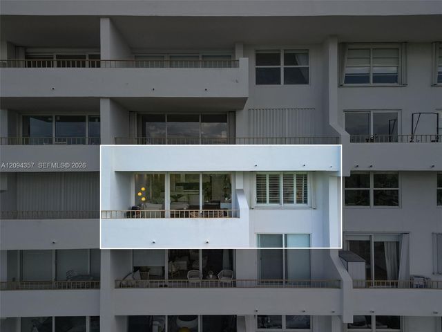 155 Ocean Lane Drive 1002, Key Biscayne, FL 33149