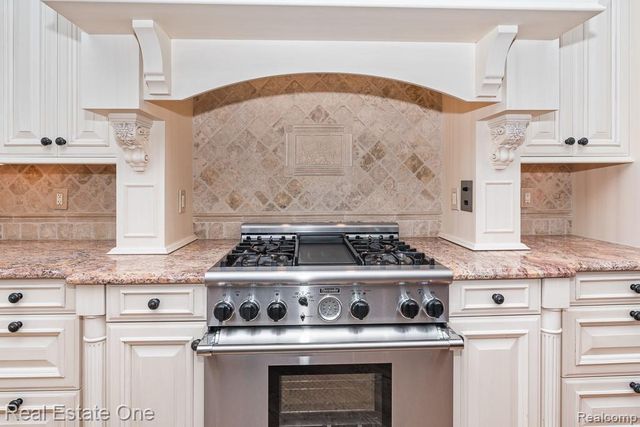 78642 Harvest Lane, Romeo, MI 48065