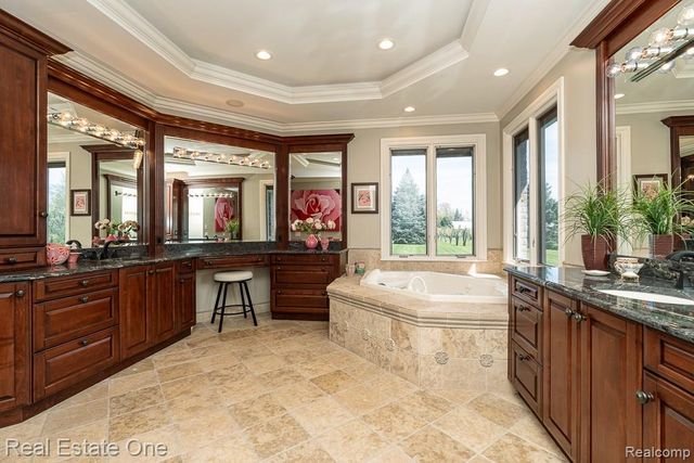 78642 Harvest Lane, Romeo, MI 48065