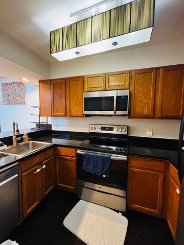 60 Gibson St 303, Boston, MA 02122