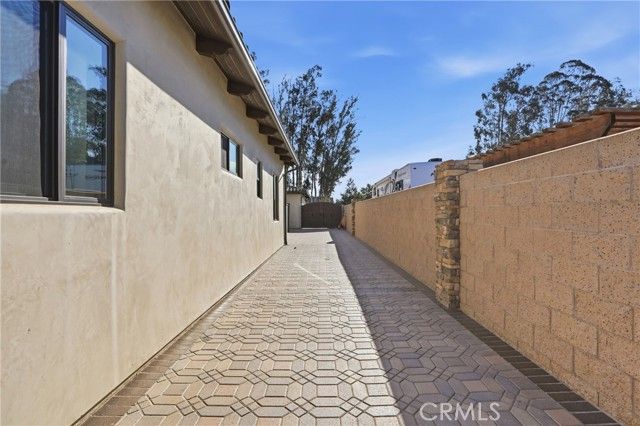 4617 S Blosser, Santa Maria, CA 93455