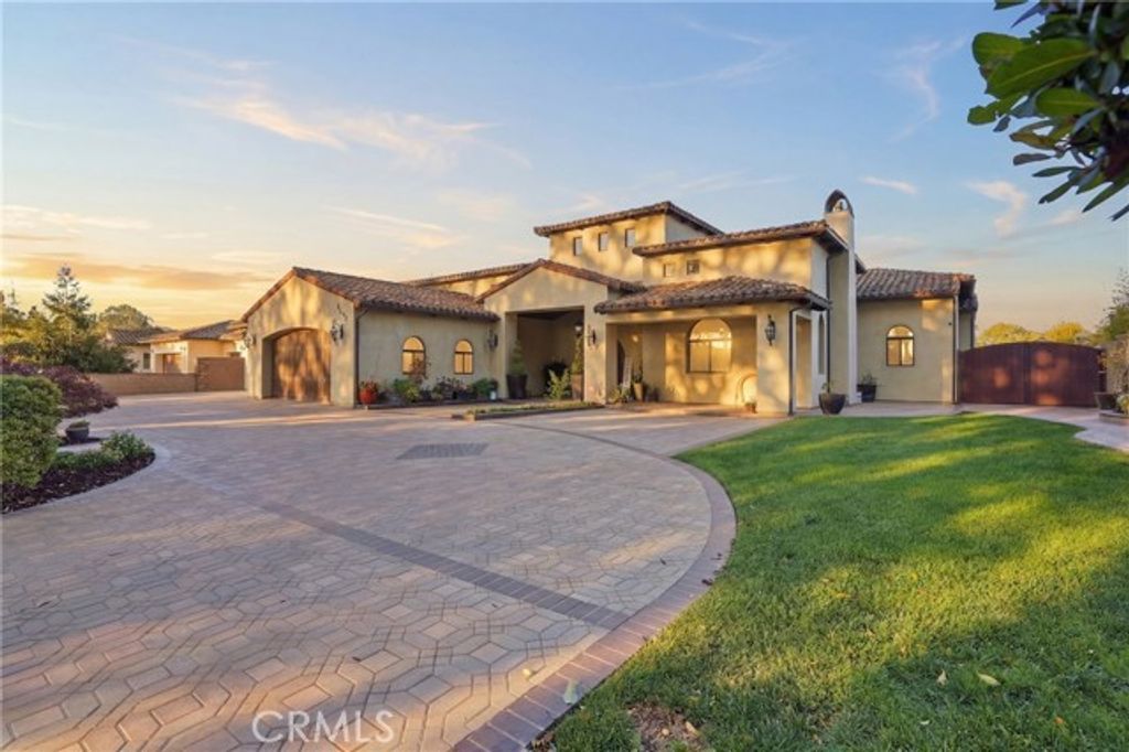 4617 S Blosser, Santa Maria, CA 93455