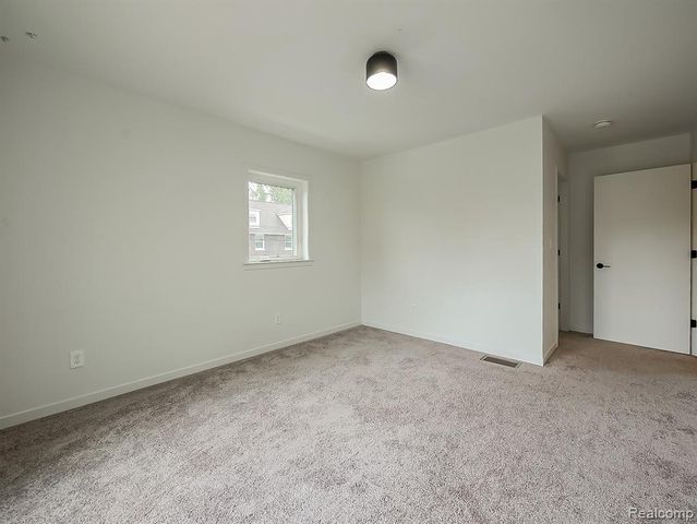 112 Mount Vernon Street, Detroit, MI 48202