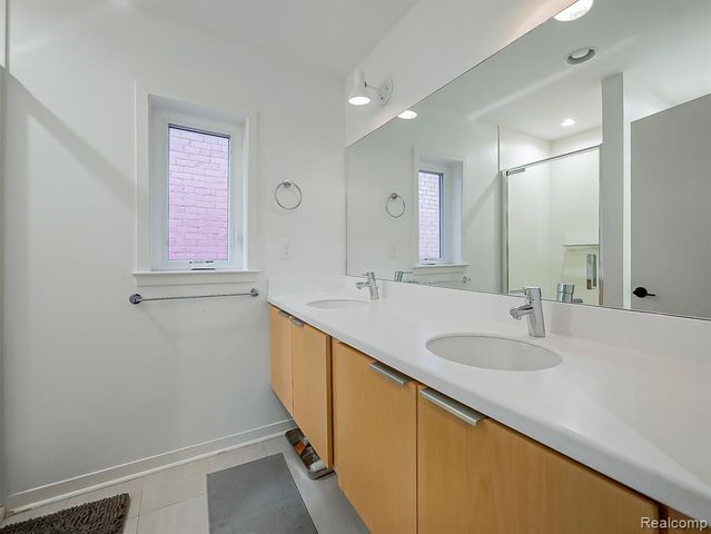 112 Mount Vernon Street, Detroit, MI 48202