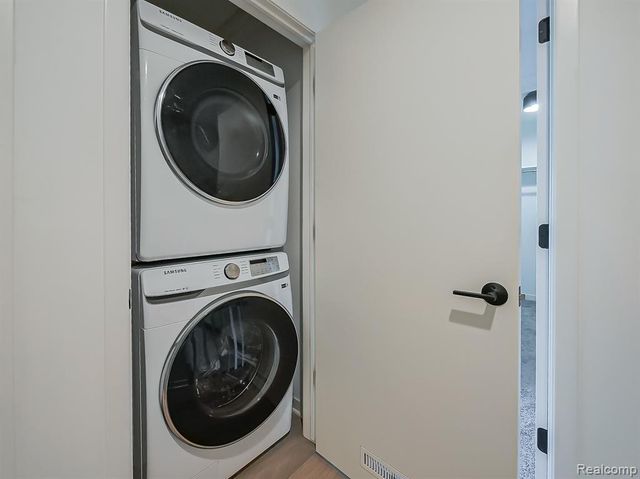 112 Mount Vernon Street, Detroit, MI 48202