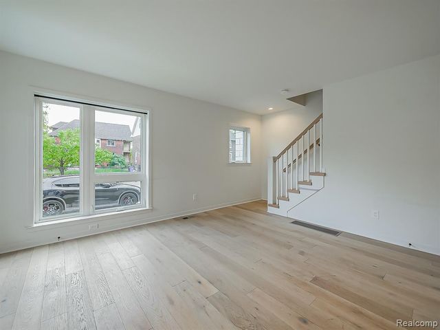 112 Mount Vernon Street, Detroit, MI 48202