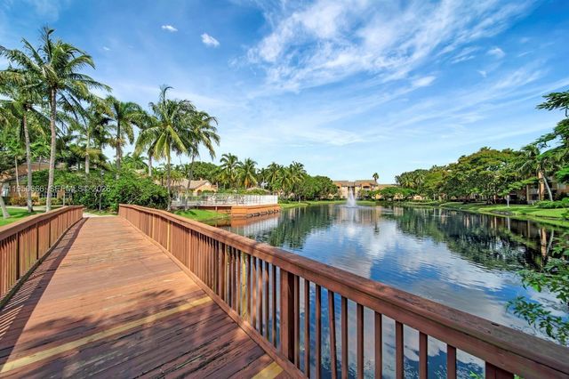 3854 E Lyons Rd 102-5, Coconut Creek, FL 33073