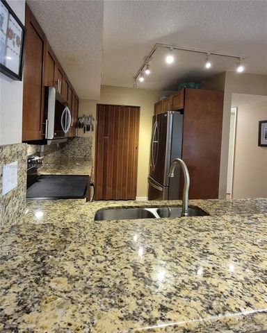 3854 E Lyons Rd 102-5, Coconut Creek, FL 33073