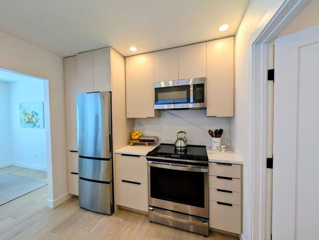 101 Darlington Lane, Soquel, CA 95073