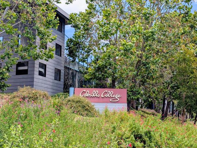 101 Darlington Lane, Soquel, CA 95073