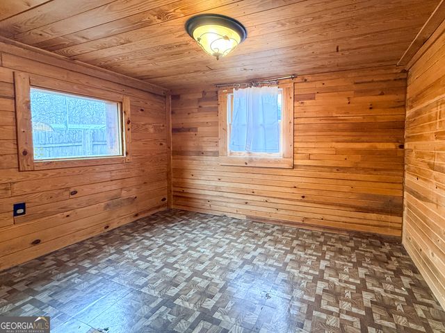 20 Lavista Lane, Cleveland, GA 30528