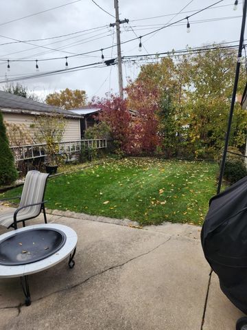 4100 W 81st Place, Chicago, IL 60652