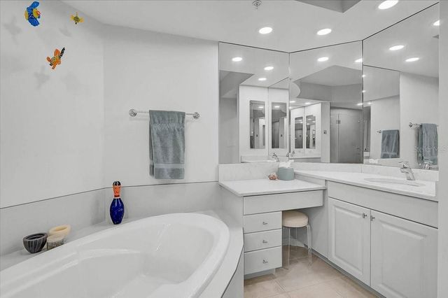 409 N POINT ROAD 601, Osprey, FL 34229