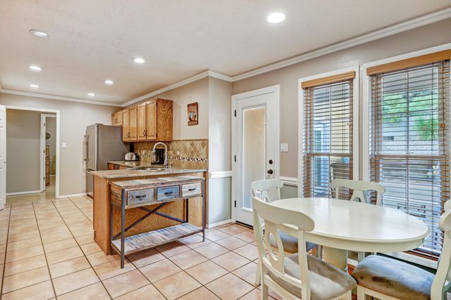 5913 Painted Pony Drive NW, Albuquerque, NM 87120