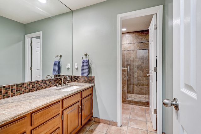 5913 Painted Pony Drive NW, Albuquerque, NM 87120