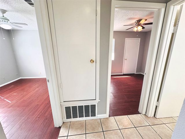 9808 Roxanna DR C, Austin, TX 78748