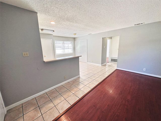 9808 Roxanna DR C, Austin, TX 78748